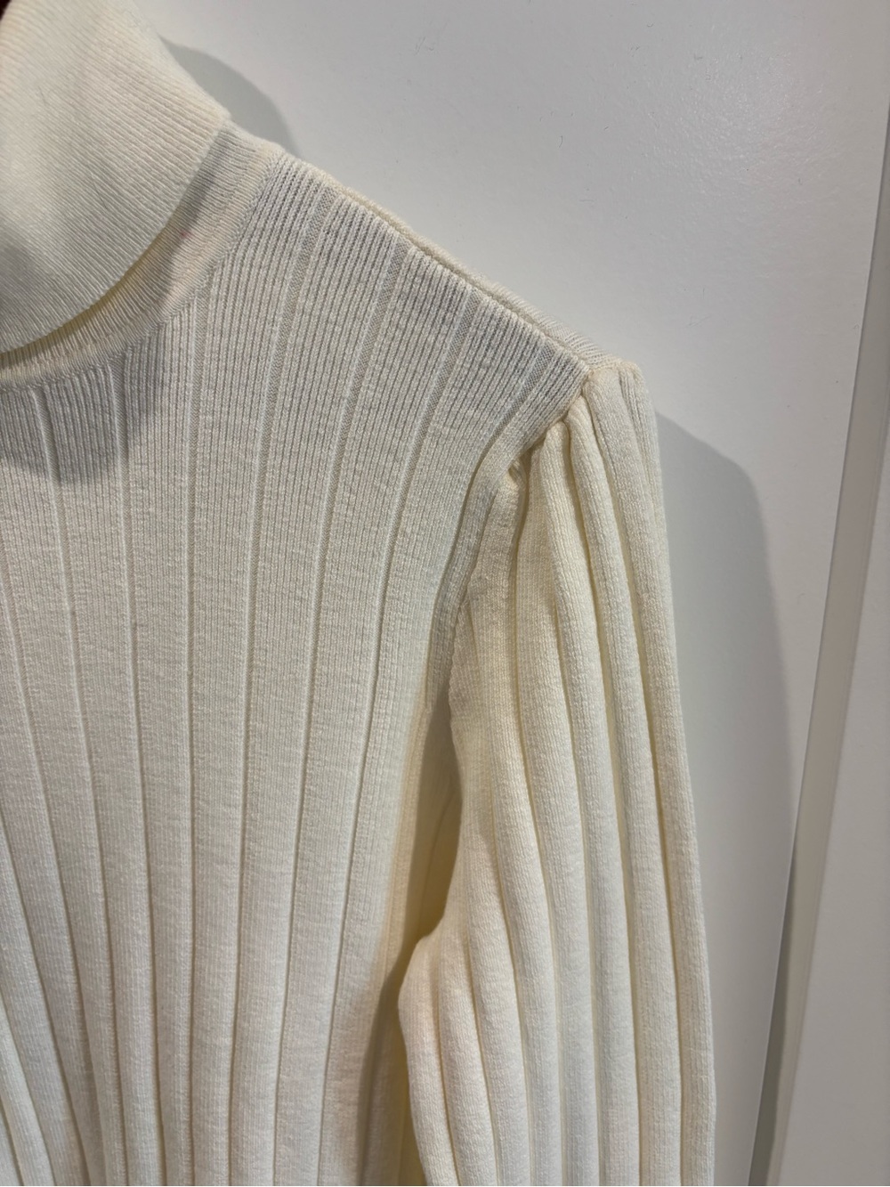 Talbots Cream Ribbed Turtleneck Sweater - Picture 4 of 9